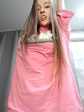 Snapshot of beautiful_angel chatting on February 2026 10:53:01 PM beautiful angel online show from February 2026 10:53:01 PM