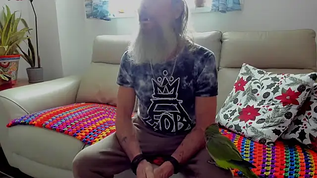 Snapshot of mindphu_k chatting on December 2025 08:47:01 PM mindphu k online show from December 2025 08:47:01 PM