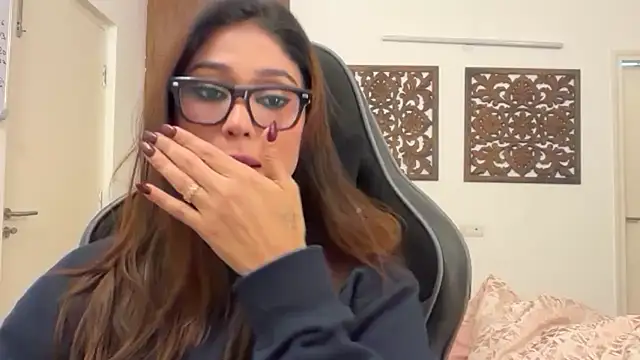 GoddessAnna online show from November 2025 06:08:01 PM