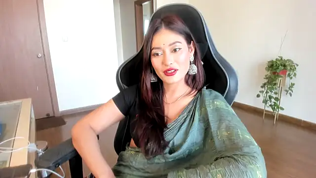 Snapshot of GoddessAnna chatting on March 2025 08:04:02 AM GoddessAnna online show from March 2025 08:04:02 AM