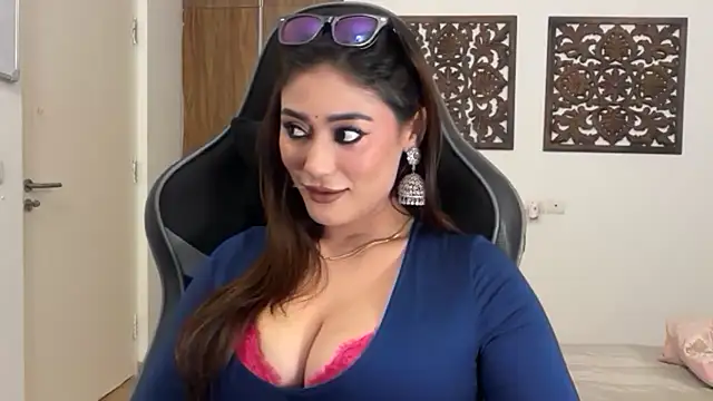 GoddessAnna online show from November 2025 05:57:02 PM