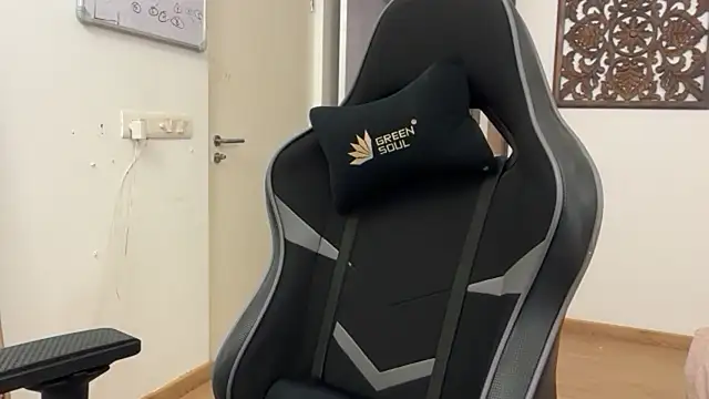 GoddessAnna online show from December 2025 06:31:02 PM