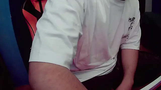 Snapshot of pisceslost chatting on November 2025 12:31:01 AM pisceslost online show from November 2025 12:31:01 AM