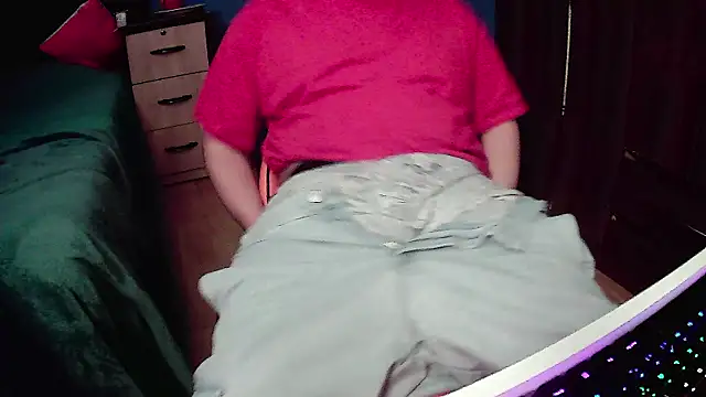 Snapshot of pisceslost chatting on October 2025 11:44:02 PM pisceslost online show from October 2025 11:44:02 PM