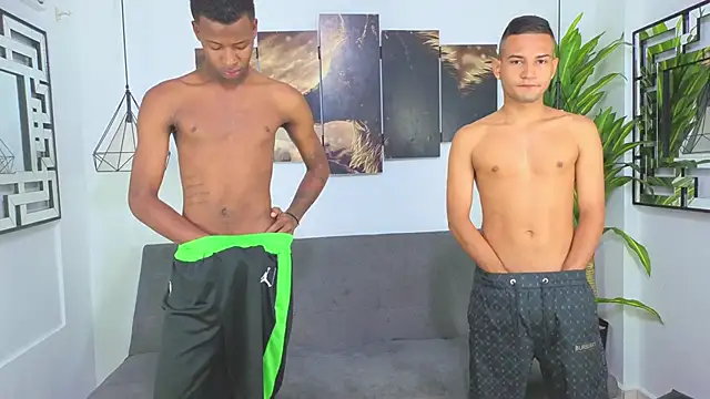 Snapshot of yez_hot_ggh chatting on November 2025 06:57:01 PM yez hot ggh online show from November 2025 06:57:01 PM