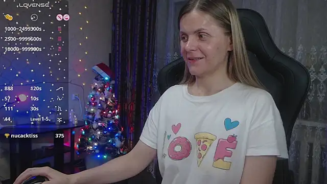 Snapshot of JessieOMays chatting on January 2025 08:01:01 PM JessieOMays online show from January 2025 08:01:01 PM