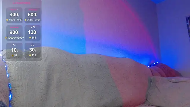 Snapshot of JessieOMays chatting on October 2025 10:32:02 PM JessieOMays online show from October 2025 10:32:02 PM