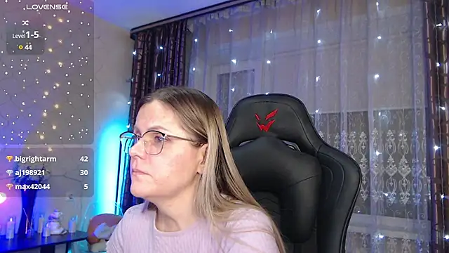 Snapshot of JessieOMays chatting on February 2025 11:48:02 PM JessieOMays online show from February 2025 11:48:02 PM