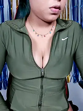 azulzulix online show from November 2025 01:32:02 AM