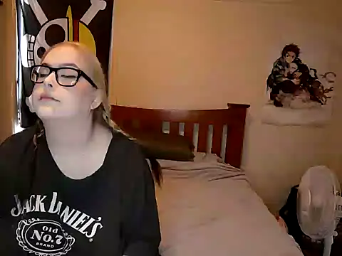 Snapshot of ChubbyBubs chatting on February 2025 03:53:02 AM ChubbyBubs online show from February 2025 03:53:02 AM