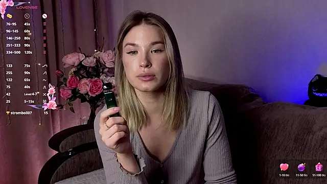 Snapshot of Starlit_Eternity chatting on December 2025 06:18:02 PM Starlit Eternity online show from December 2025 06:18:02 PM