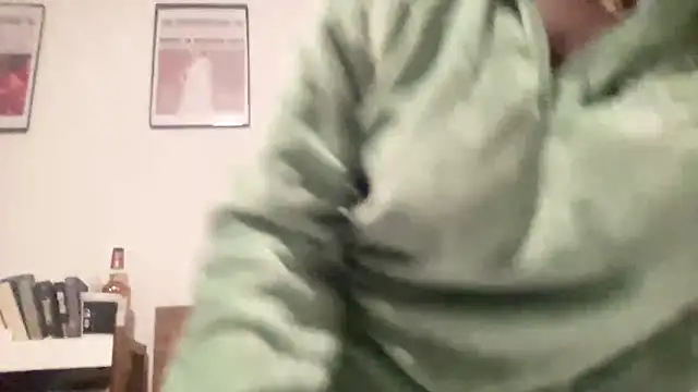 AveryJ99 online show from December 2024 04:19:01 AM