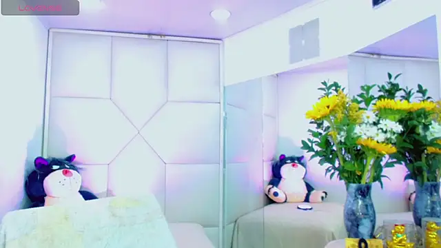 Snapshot of AdanKinng chatting on February 2026 07:41:01 AM AdanKinng online show from February 2026 07:41:01 AM