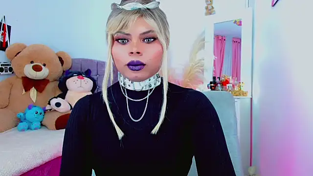 Snapshot of AdanKinng chatting on April 2026 07:36:01 AM AdanKinng online show from April 2026 07:36:01 AM