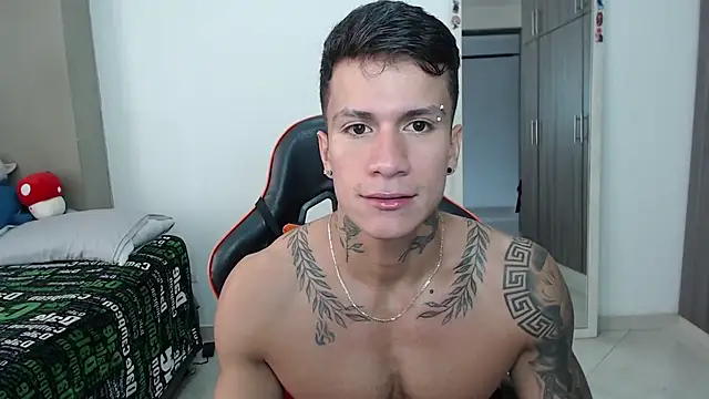 pettergrey1 online show from March 2026 02:45:01 PM