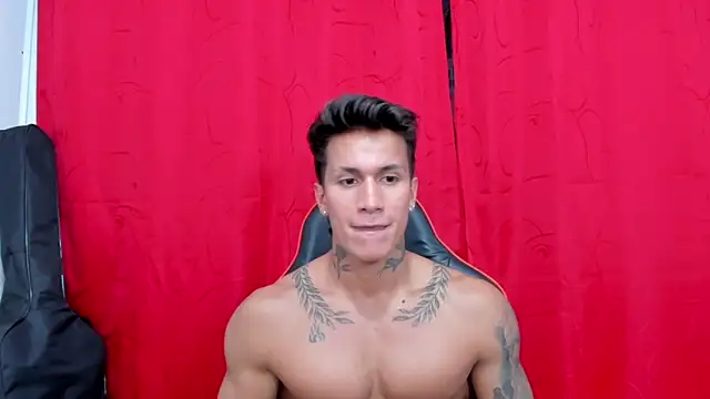 Snapshot of pettergrey1 chatting on January 2025 11:13:01 PM pettergrey1 online show from January 2025 11:13:01 PM