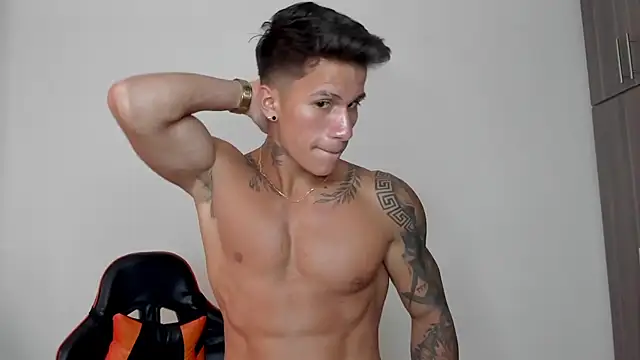 Snapshot of pettergrey1 chatting on February 2026 09:14:01 PM pettergrey1 online show from February 2026 09:14:01 PM