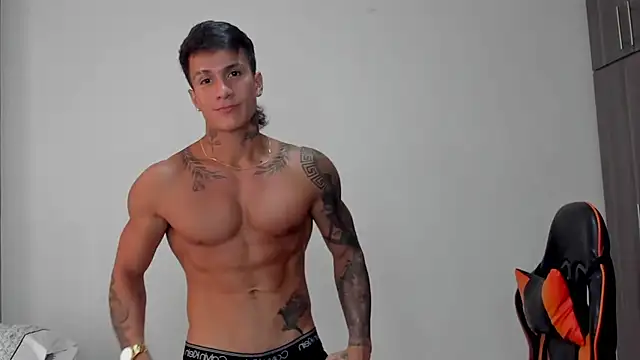 Snapshot of pettergrey1 chatting on February 2026 08:26:01 PM pettergrey1 online show from February 2026 08:26:01 PM