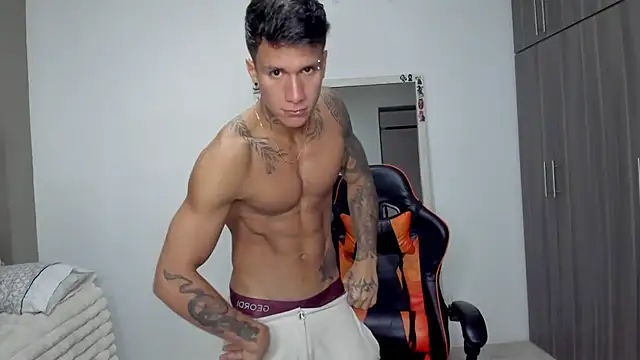 Snapshot of pettergrey1 chatting on February 2026 12:15:02 PM pettergrey1 online show from February 2026 12:15:02 PM