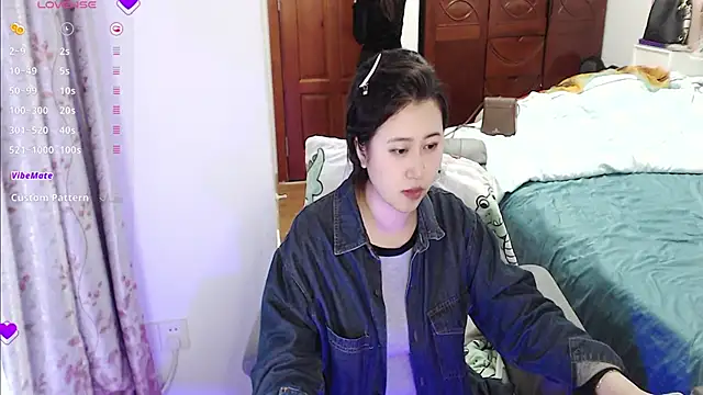 Snapshot of Liliya-77 chatting on March 2025 01:13:02 PM Liliya-77 online show from March 2025 01:13:02 PM