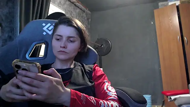 womanstrong78 online show from May 2026 01:04:01 PM