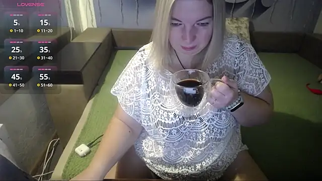 LILIcool online show from December 2024 12:52:01 PM