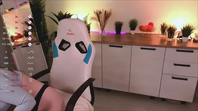 Ooops Boobss online show from September 2025 08:02:02 AM