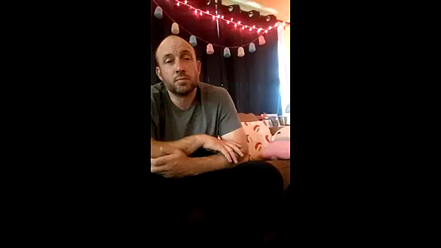 Snapshot of Lexxstacy chatting on December 2025 08:25:02 PM Lexxstacy online show from December 2025 08:25:02 PM