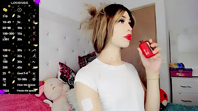 Snapshot of New_Doll chatting on March 2025 07:58:01 PM New Doll online show from March 2025 07:58:01 PM