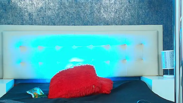 Erick Zhimerman online show from November 2025 04:04:01 AM