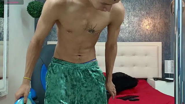 Snapshot of Erick_Zhimerman chatting on April 2026 04:19:02 AM Erick Zhimerman online show from April 2026 04:19:02 AM