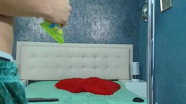 Erick Zhimerman online show from November 2025 05:00:01 AM