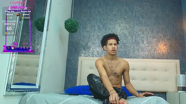 Erick Zhimerman online show from October 2025 03:50:01 AM