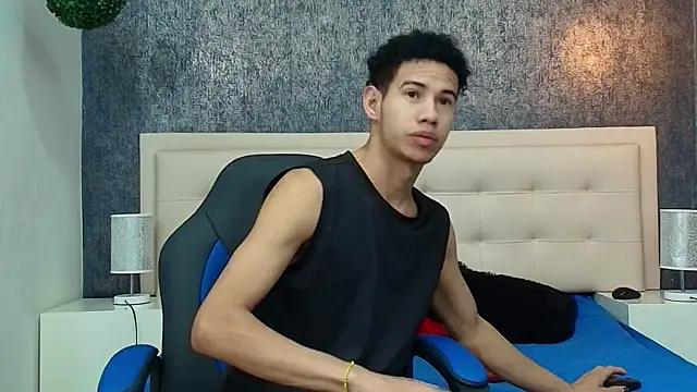 Snapshot of Erick_Zhimerman chatting on April 2026 11:56:02 AM Erick Zhimerman online show from April 2026 11:56:02 AM