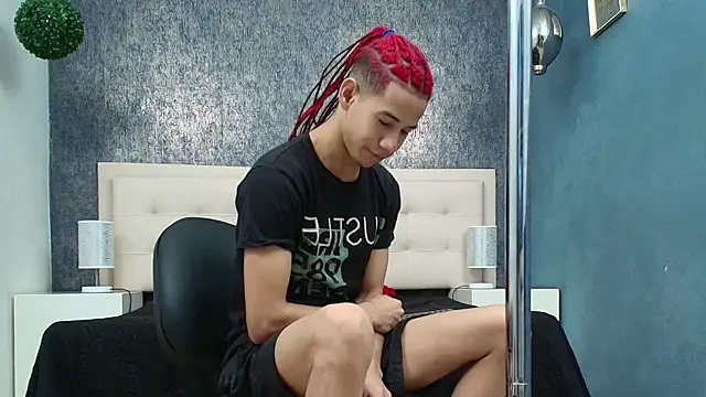 Erick Zhimerman online show from December 2025 04:48:02 AM