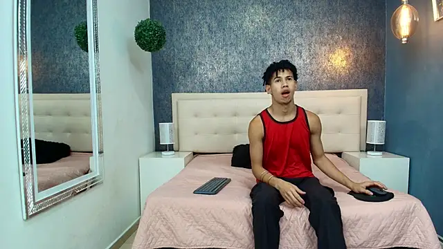 Erick Zhimerman online show from September 2025 03:01:02 AM