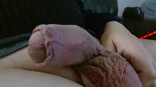 Heracles00 online show from January 2026 11:44:01 PM