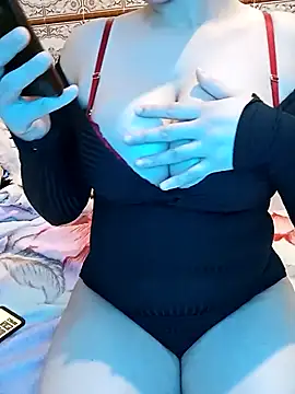 Snapshot of Queen-Walae chatting on March 2025 11:12:01 PM Queen-Walae online show from March 2025 11:12:01 PM