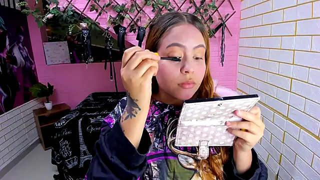 marcellaa303av online show from December 2025 03:33:01 AM