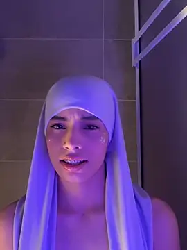 Snapshot of jhalila chatting on September 2025 01:53:02 AM jhalila online show from September 2025 01:53:02 AM