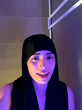 Snapshot of jhalila chatting on September 2025 02:28:01 AM jhalila online show from September 2025 02:28:01 AM