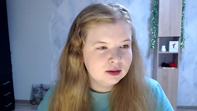 Snapshot of Melina_Hot9 chatting on December 2025 05:32:01 AM Melina Hot9 online show from December 2025 05:32:01 AM