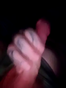 Snapshot of B1GBoyUk chatting on December 2025 01:44:01 AM B1GBoyUk online show from December 2025 01:44:01 AM