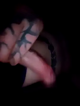 Snapshot of B1GBoyUk chatting on December 2025 01:33:01 AM B1GBoyUk online show from December 2025 01:33:01 AM