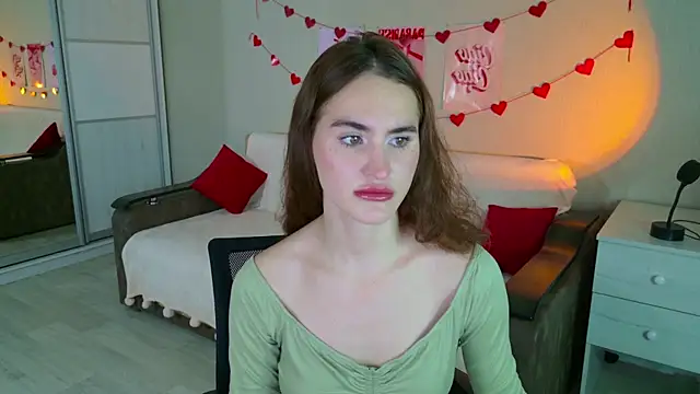 FridaCure online show from October 2025 07:00:01 PM