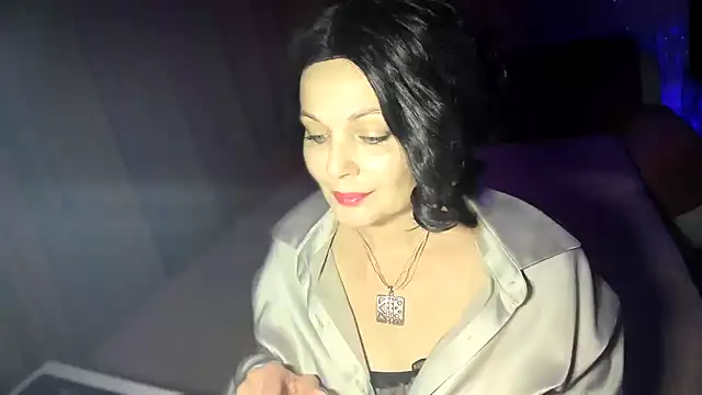 WitchBlueRose online show from November 2025 06:30:01 PM