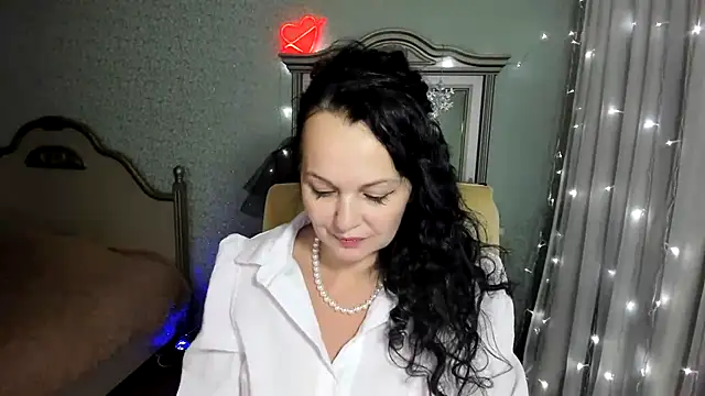 WitchBlueRose online show from December 2024 04:25:01 PM
