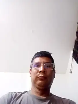 PequeArely online show from December 2024 06:09:02 AM