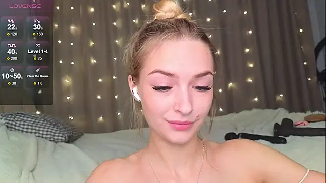 Soft Eva online show from January 2025 03:34:02 PM