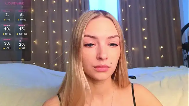 Soft Eva online show from January 2025 12:50:02 PM